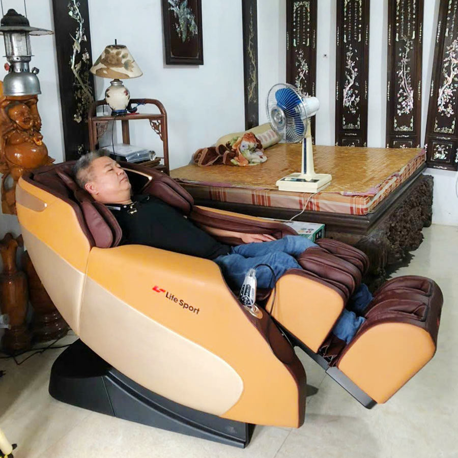 Giao ghế Lifesport LS-911 cho anh Minh ở Hà Nội