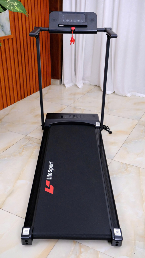 may-chay-bo-lifesport-ls-4-thuc-te