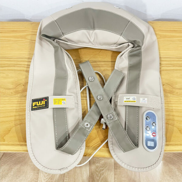 Cận cảnh đai massage cổ vai gáy Fuji-5699