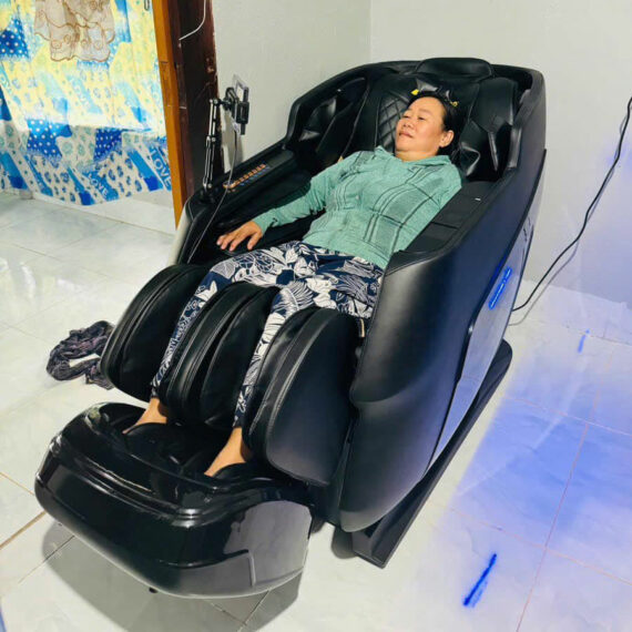 Cô Châu Ở Khánh Hòa Chọn Mua Ghế Massage Lifesport LS-825